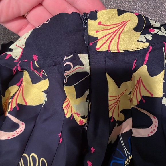 ModCloth pleated Dino floral skirt - Picture 5 of 5